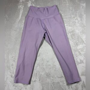 BEAT Leggings Lavender Purple Cropped High Rise Athletic Leggings Size Medium
